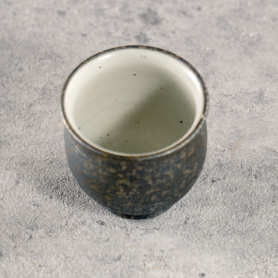 徳太] 炭化中白湯呑｜きみくらオンラインショップ