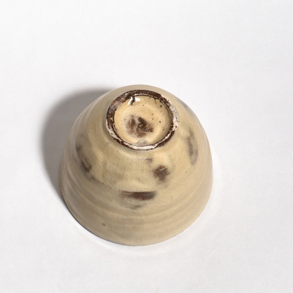 尾形アツシ 縁刷毛目 酒器 片口 ぐい呑み 尾形アツシ 縁刷毛目 酒器 片口 ぐい呑み