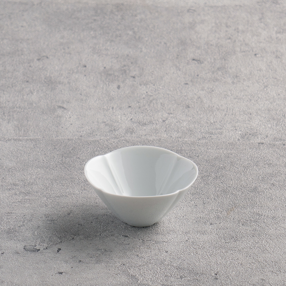 白磁宝瓶 [李荘窯]｜きみくらオンラインショップ