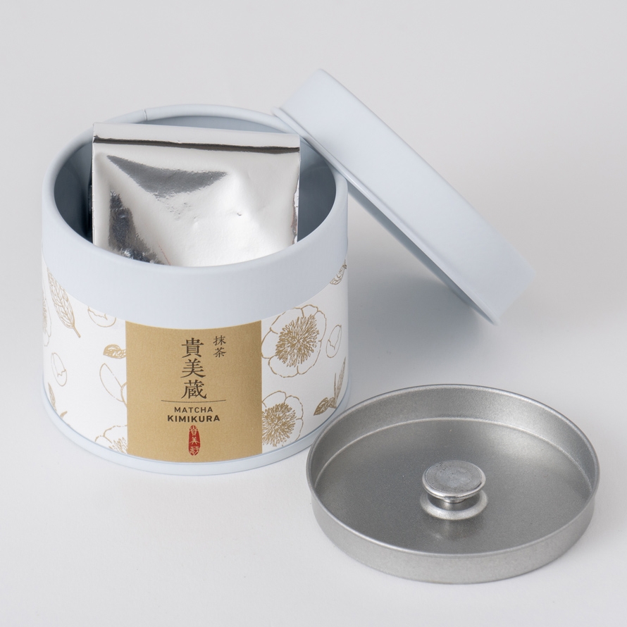 究極の美◆蔵から美しいエメラルドの透明な釉薬が掛けられた抹茶茶碗が出て来ました。 究極の美◾️蔵から凄い釉薬の大きな抹茶茶碗が出て来ました