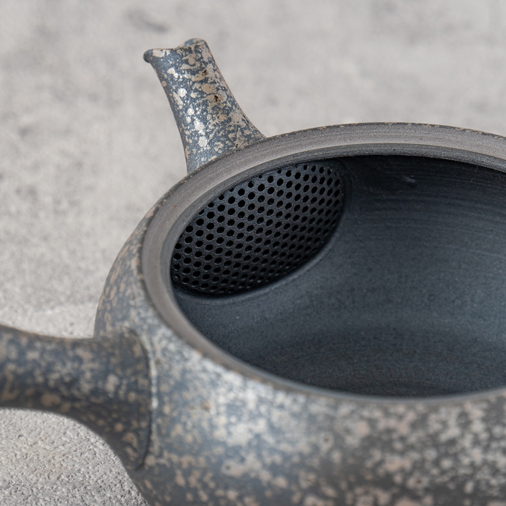 徳太] 灰釉急須 220cc｜きみくらオンラインショップ