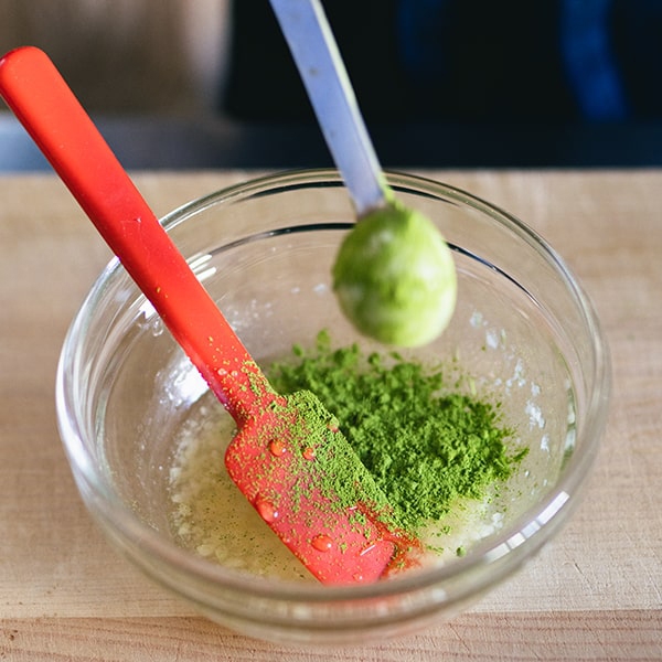 業務用抹茶パウダー 300g 抹茶 里 | カフェ・スイーツ店 ラテ向け 高